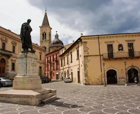 Nocleg ze śniadaniem Dietro Piazza Maggiore 3*