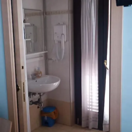 Dietro Piazza Maggiore Nocleg ze śniadaniem Sulmona