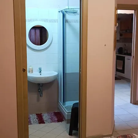 Dietro Piazza Maggiore Panzió 3*