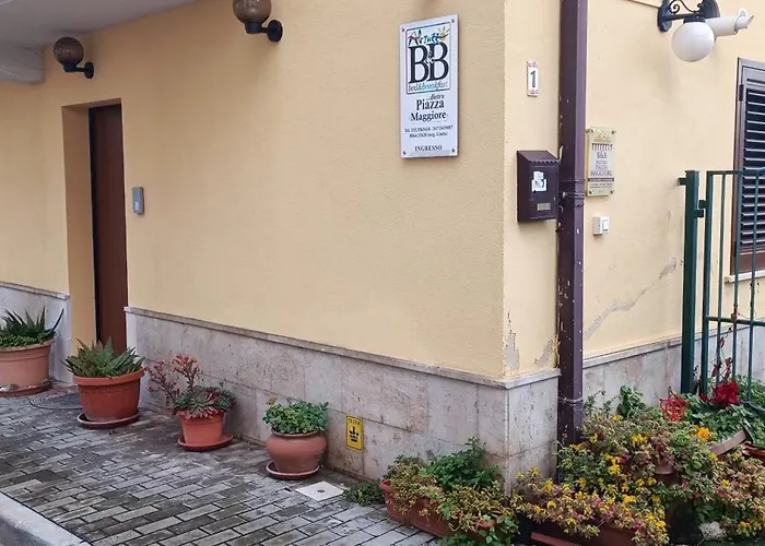 Oda ve Kahvaltı Dietro Piazza Maggiore