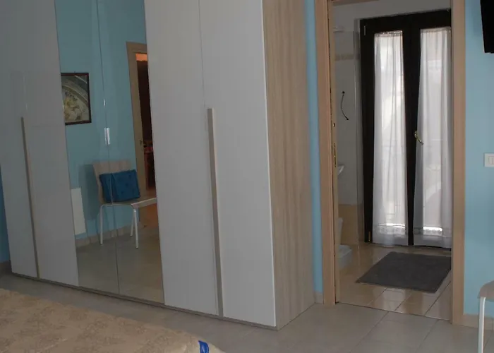 ベッド・アンド・ブレックファスト Dietro Piazza Maggiore