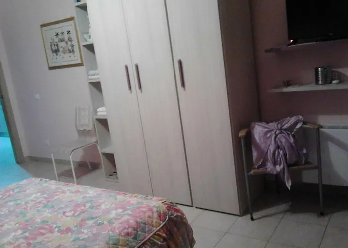 ベッド・アンド・ブレックファスト Dietro Piazza Maggiore